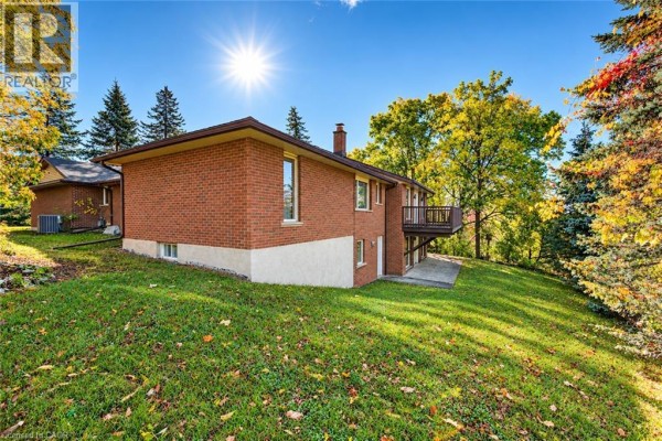 44 Greensview Drive, Kitchener, ON, photo 3