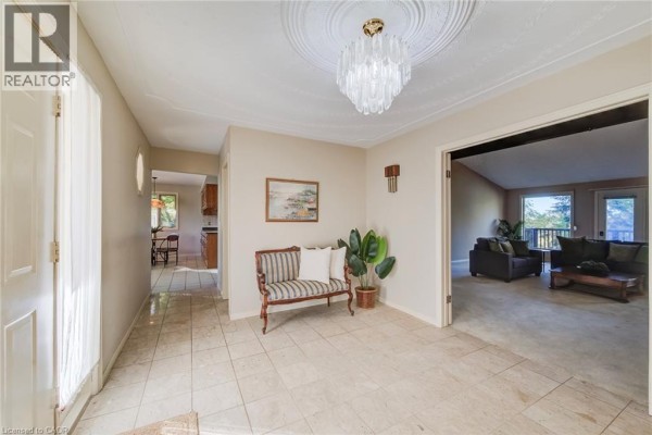 Eat in kitchen - 44 Greensview Drive, Kitchener, ON N2P2E6 Photo 4