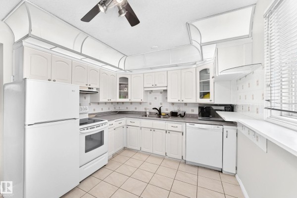 44 Habitat Cr Nw, Edmonton, AB T5A2X7 Photo 4