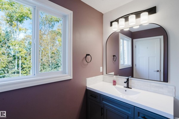 Primary Bedroom - 44 Hamilton Ct, Spruce Grove, AB T7X0K4 Photo 4