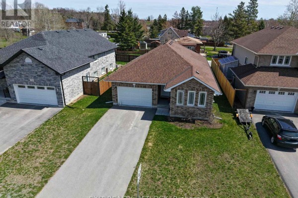 44 Helen Street, Asphodel Norwood, ON, photo 2