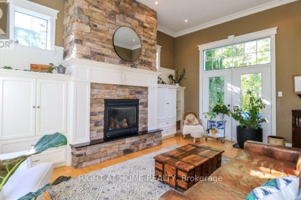 Bedroom - 44 Highland Drive, Oro Medonte, ON L0L2L0 Photo 4