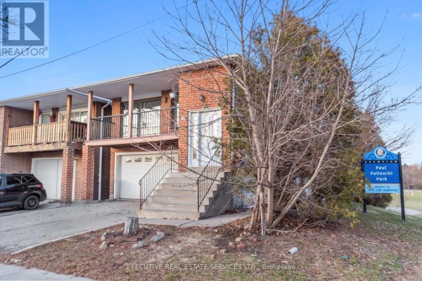 44 Lakecrest Trail, Brampton, ON, photo 2