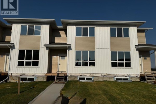 44 Lavelle Close, Red Deer, AB, photo 2