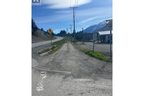 44 Main Street, Lytton, BC V0K1Z0 Photo 2