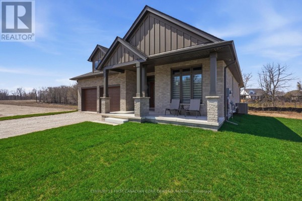 44 Muirfield Drive, St  Thomas, ON, photo 3