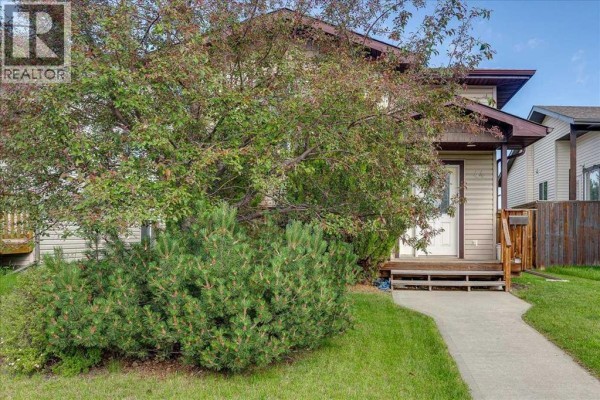 44 Osler Crescent, Red Deer, AB, photo 2