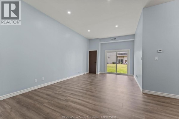 3pc Bathroom - 44 Robson Road Unit# 106, Leamington, ON N8H5E4 Photo 4