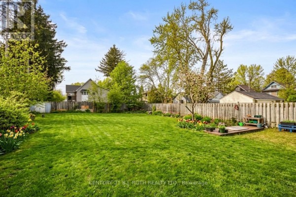 44 Sanford Street, Barrie, ON, photo 2