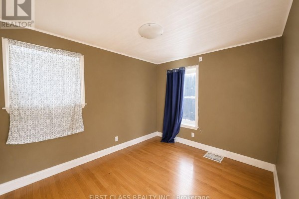 44 Scotia Avenue, Toronto, ON M1L4E6 Photo 5