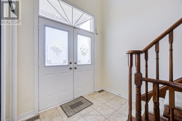 Family room - 44 Selby Drive, Ajax, ON L1T0H5 Photo 3