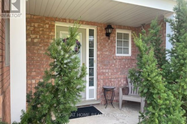 44 Senior Crescent, Cambridge, ON, photo 3