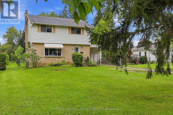 Kitchen - 44 South Edgeware Road, St  Thomas, ON N5P2H4 Photo 3