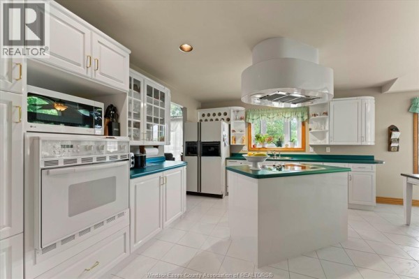 Utility room - 44 Worchester, Leamington, ON N8H5C1 Photo 5