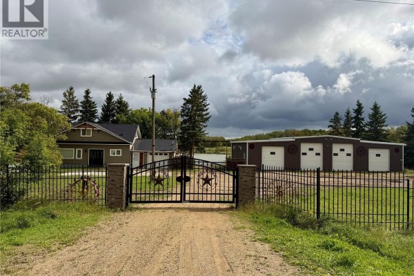 Dining room - 44.63 Acre Acreage-glaslyn On Sibbald Lake, Sibbald Lake, SK S0M0Y0 Photo 2