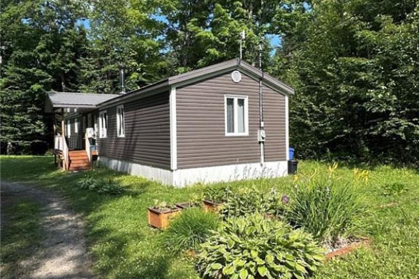 Primary Bedroom - 440 Sharkey Road, Jacksontown, NB E7M5N5 Photo 2