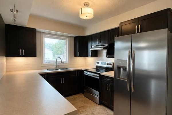 4400 54 A Avenue, High Prairie, AB, photo 3