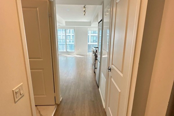 4404 - 251 Jarvis Street, Toronto, ON M5B0C3 Photo 3