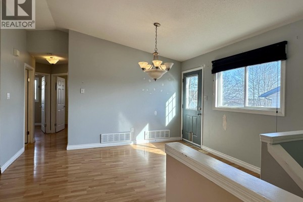 Living room - 4405 Heritage Crescent, Fort Nelson, BC V0C1R0 Photo 3