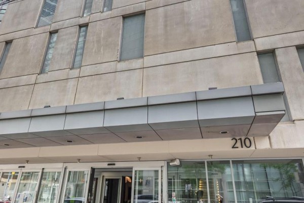 4407 - 210 Victoria Street, Toronto, ON M5B2R3 Photo 3