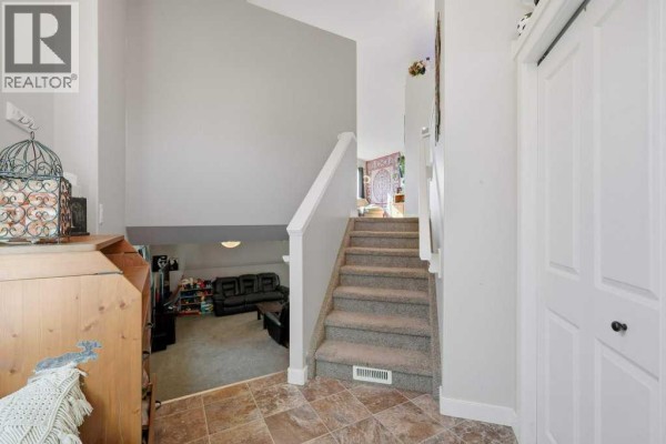 4407 54 Street, Rocky Mountain House, AB, photo 3