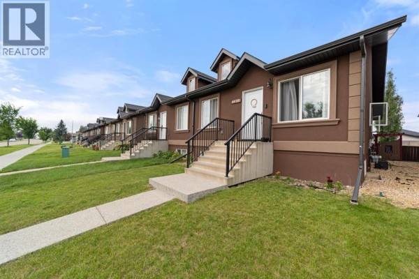 4pc Bathroom - 4408b 73 Street, Camrose, AB T4V5E1 Photo 2