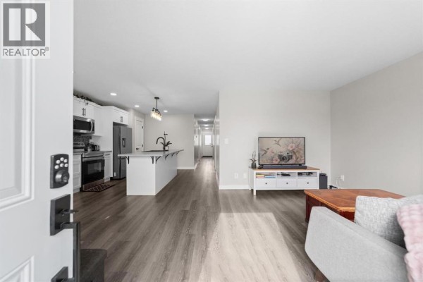 Bedroom - 4408b 73 Street, Camrose, AB T4V5E1 Photo 3