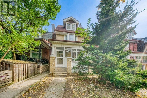 Family room - 441 Delaware Avenue, Toronto, ON M6H2V1 Photo 2