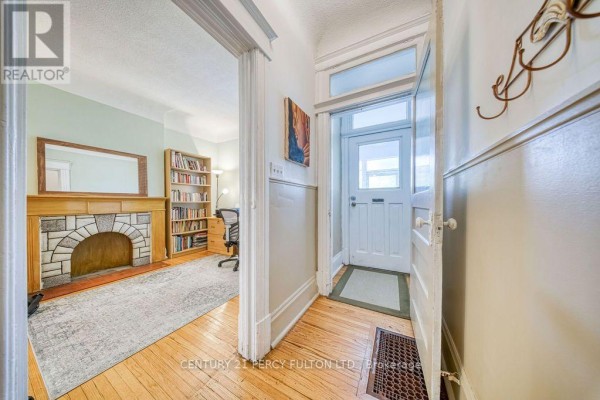 Bedroom - 441 Delaware Avenue, Toronto, ON M6H2V1 Photo 4