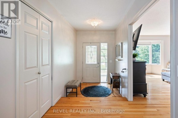 Primary Bedroom - 441 Greenwood Street, Shelburne, ON L9V3B1 Photo 5