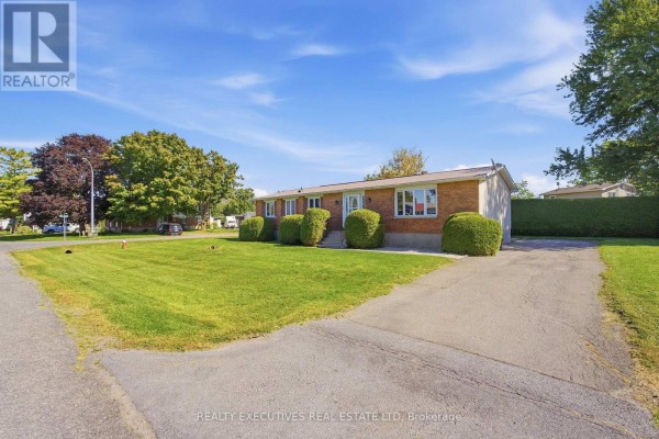 441 May Street, North Dundas, ON K0C2K0 Photo 3