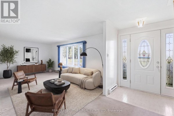 441 May Street, North Dundas, ON K0C2K0 Photo 4