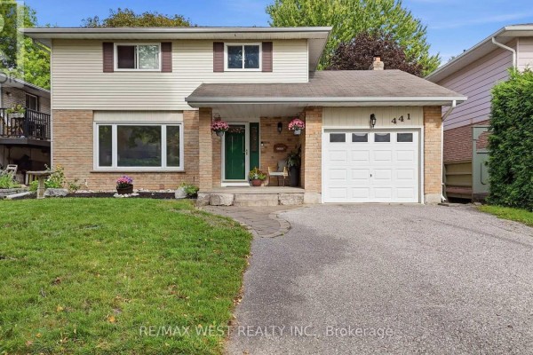 Family room - 441 Paddington Crescent, Oshawa, ON L1G7P3 Photo 2