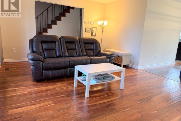 441 Ross Avenue E, Timmins, ON, photo 3