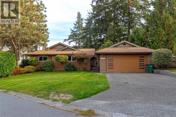 Residential for sale at 4413 Strom Ness Pl, Saanich, BC - MLS® K29rrn