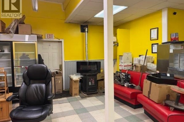 4413 W 10th Avenue, New Hazelton, BC V0J1X0 Photo 2