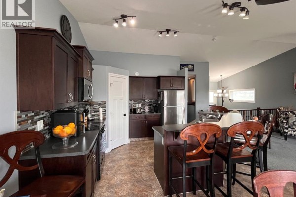 4pc Bathroom - 4415 54 Street, Rocky Mountain House, AB T4T0B2 Photo 5
