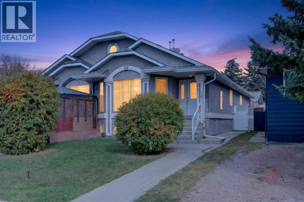Living room/Dining room - 4418 20 Avenue Nw, Calgary, AB T3B0T6 Photo 4