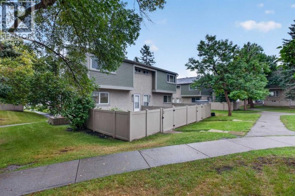 Bedroom - 442, 406 Blackthorn Road Ne, Calgary, AB T2K1K5 Photo 2
