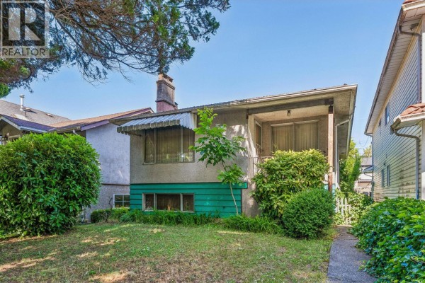 4420 Perry Street, Vancouver, BC V5N3X5 Photo 5