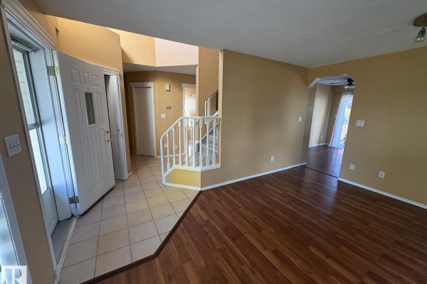 Primary Bedroom - 4424 28a St Nw Nw, Edmonton, AB T6T1K1 Photo 5