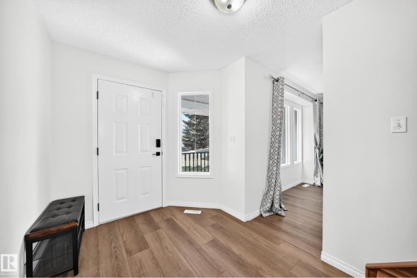 4424 33 St Nw, Edmonton, AB, photo 3