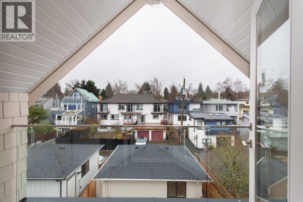 4424 W 4th Avenue, Vancouver, BC V6R1R1 Photo 4