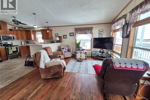 4pc Bathroom - 4425 Access Road, Halbrite, SK S0C1H0 Photo 4
