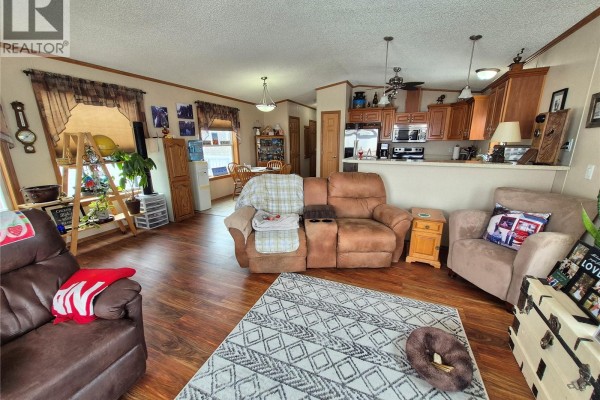 Primary Bedroom - 4425 Access Road, Halbrite, SK S0C1H0 Photo 5