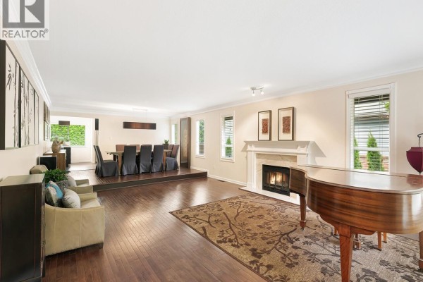 4426 Marine Drive, West Vancouver, BC V7W2N9 Photo 5
