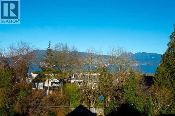 4426 W 4th Avenue, Vancouver, BC V6R1R1 Photo 5