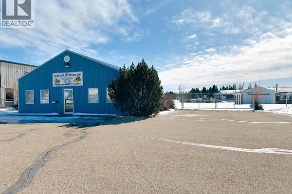 4427 45 Avenue, Rocky Mountain House, AB, photo 2