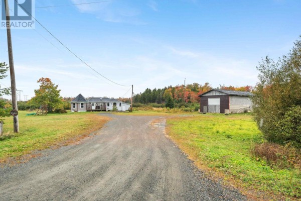 Living room - 4427 Pictou Road, Kemptown, NS B2N5B1 Photo 2