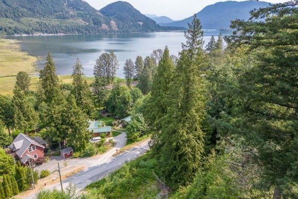 44296 Bayview Road, Mission, BC V0M1N0 Photo 5